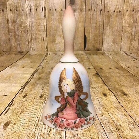 Fenton Gold Winged Angel Bell #200/2000 - Picture 1 of 7